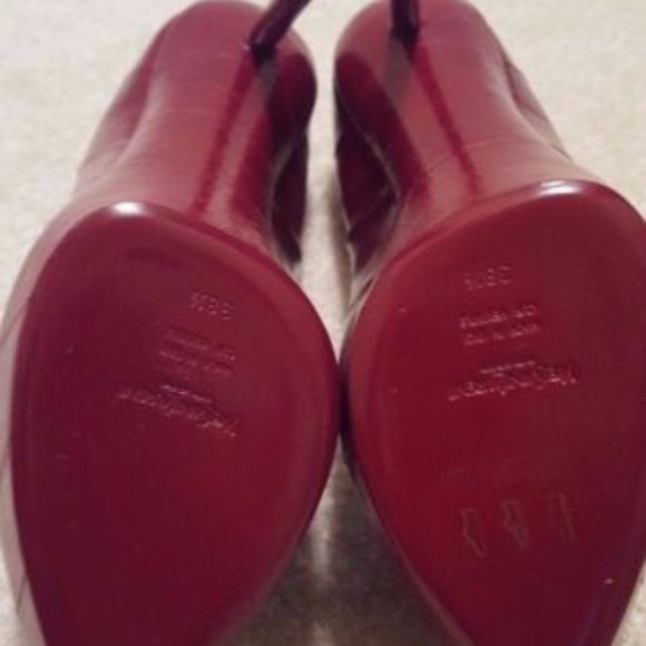 NEW 100% AUTHENTIC YVES SAINT LAURENT "DIVINE" Eel Skin Pump 8.5 - Picture 7 of 7